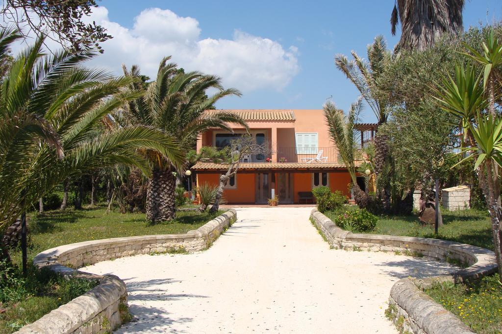 La Villa Rosa Al Mare Pozzallo Værelse billede