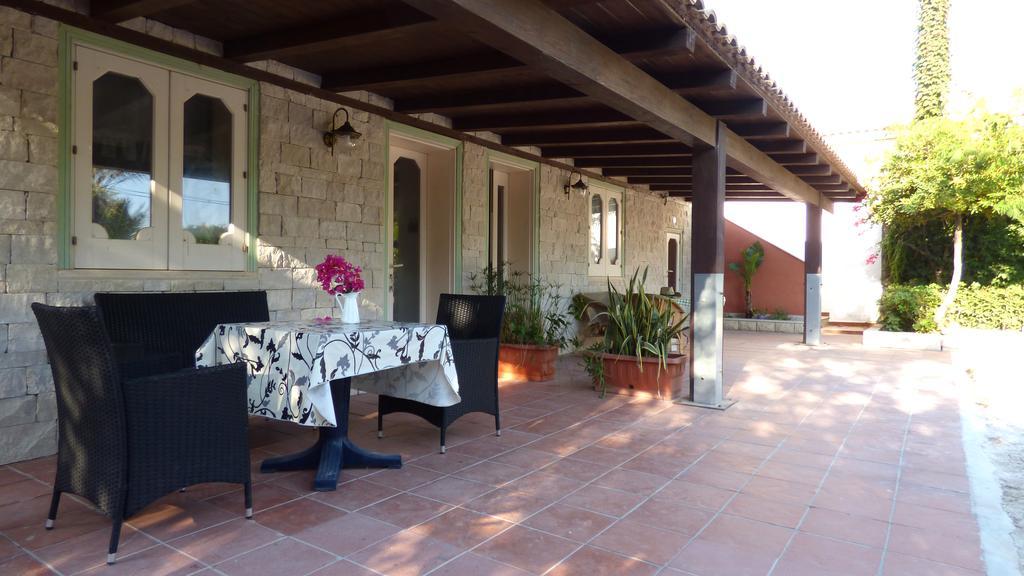 La Villa Rosa Al Mare Pozzallo Eksteriør billede